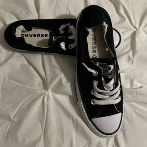 Converse shoes size 7.5 never worn